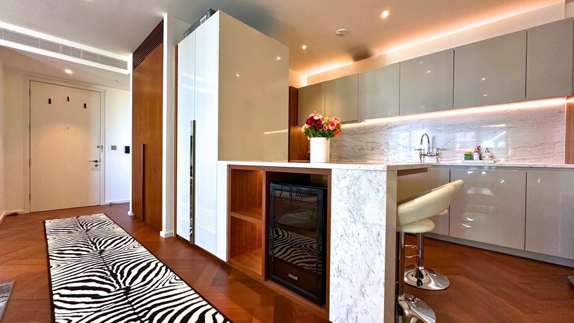 Lavish Penthouse River View Fast Wifi - Luxurylondonstays ภายนอก รูปภาพ